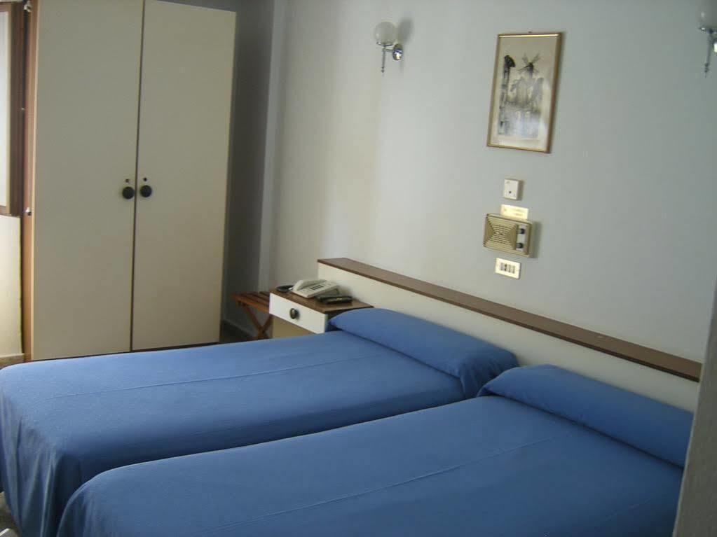 Hotel Puente De Los Santos Tapia De Casariego Eksteriør bilde