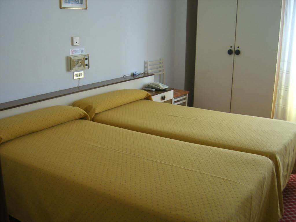 Hotel Puente De Los Santos Tapia De Casariego Eksteriør bilde